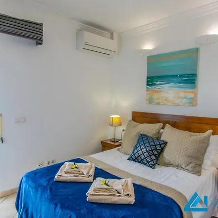 223 - Ventura By Now Ltd プラヤ・ブランカ