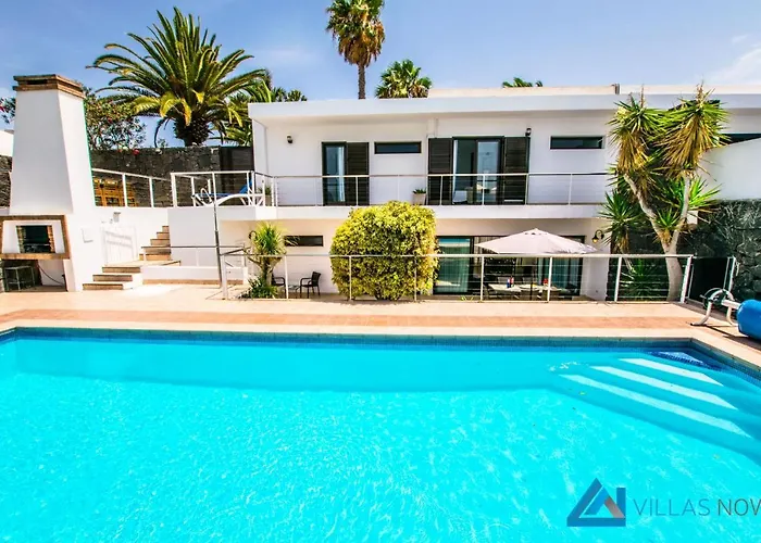 223 - Ventura By Now Ltd プラヤ・ブランカ